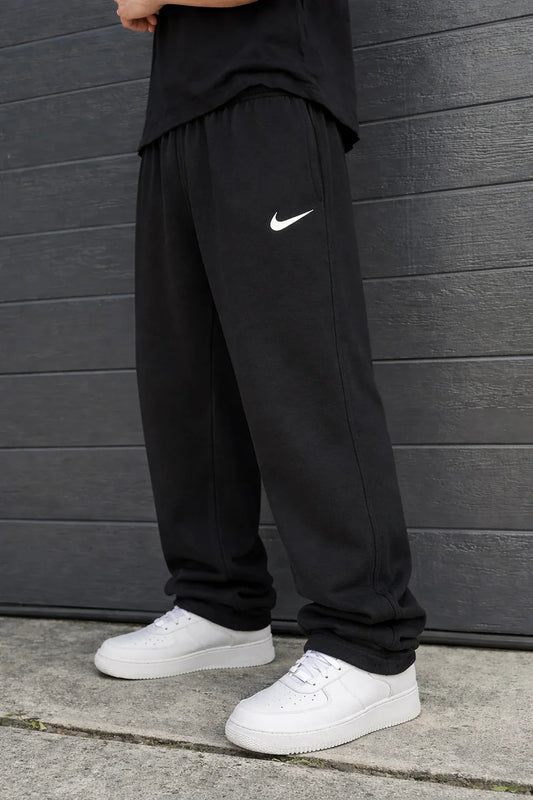 Nike Baggy Fit Straight-Leg Trousers