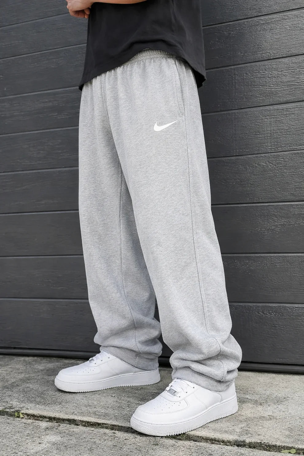 Nike Baggy Fit Straight-Leg Trousers